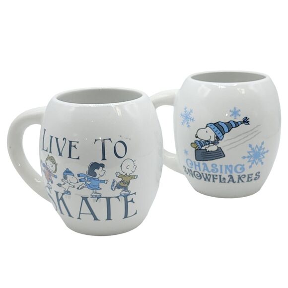 Peanuts Snoopy Set Of 2 Ceramic Coffee Mug Double Sided Winter Themed Design - Picture 1 of 16